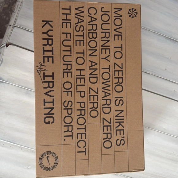 NIB Nike Kyrie 8 White University Red/Black- Size 11 MEN’S - Picture 5 of 5